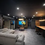 빌라 Design, Piscine Chauffee Et Jacuzzi *