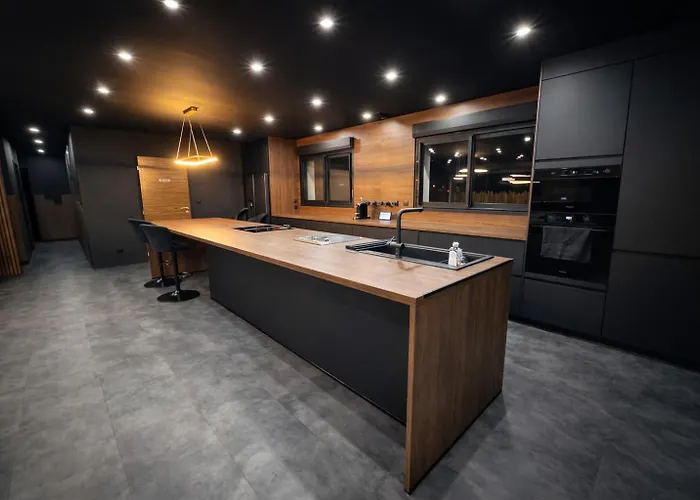 Design, Piscine Chauffee Et Jacuzzi * Douzy